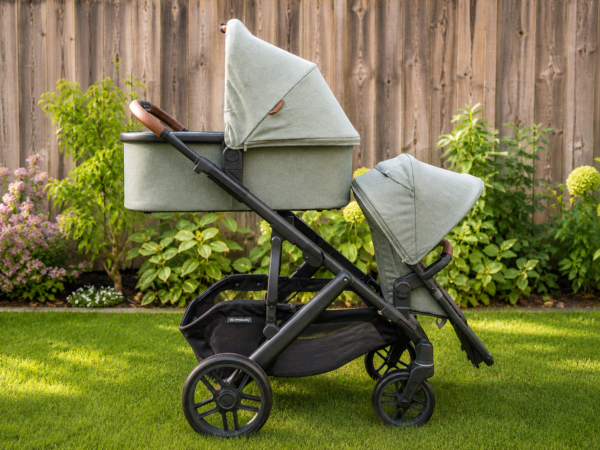 upper-bassinet-adapters-for-uppababy-vista-v2-and-v3-adapters-installed-and-bassinet-installed-complete-overview-1 Upper Bassinet Adapters for UPPAbaby® Vista® V2 & V3